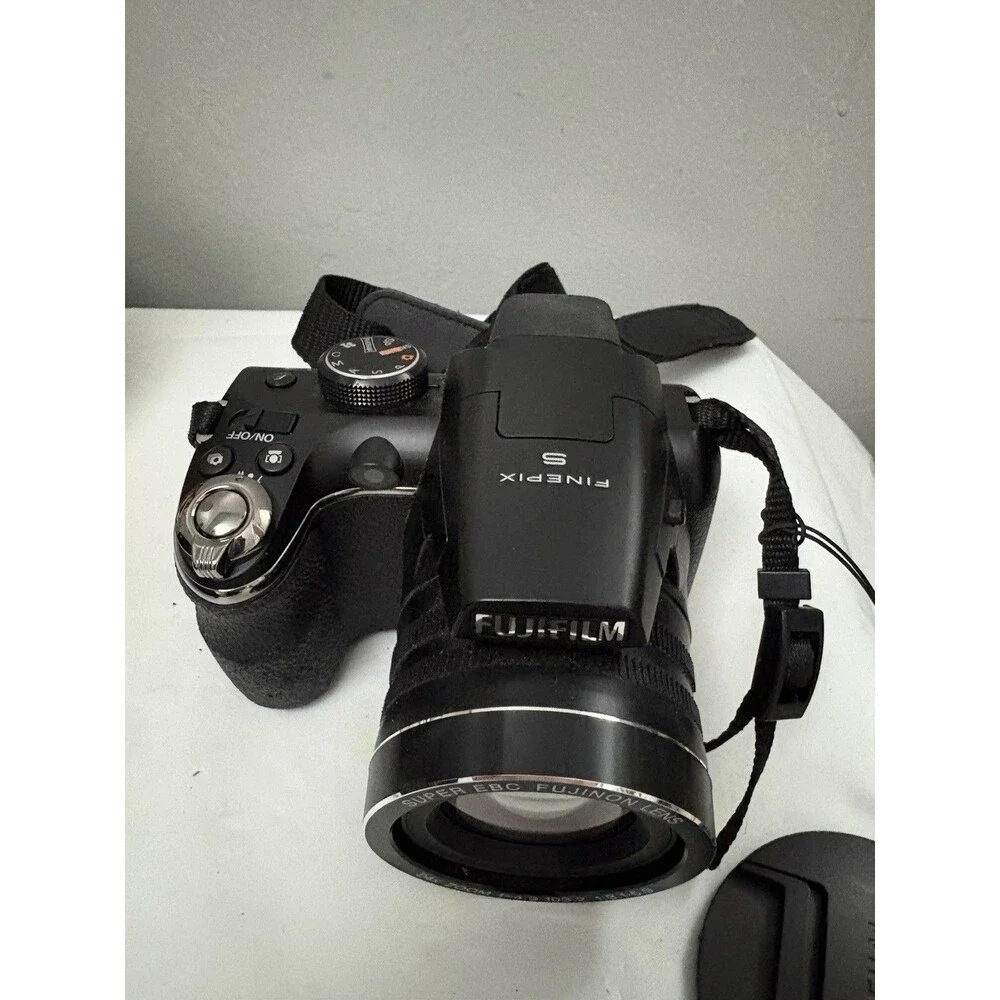 FUJIFILM FinePix S4500 Digital Camera 30x Zoom Tested Excellent Condition